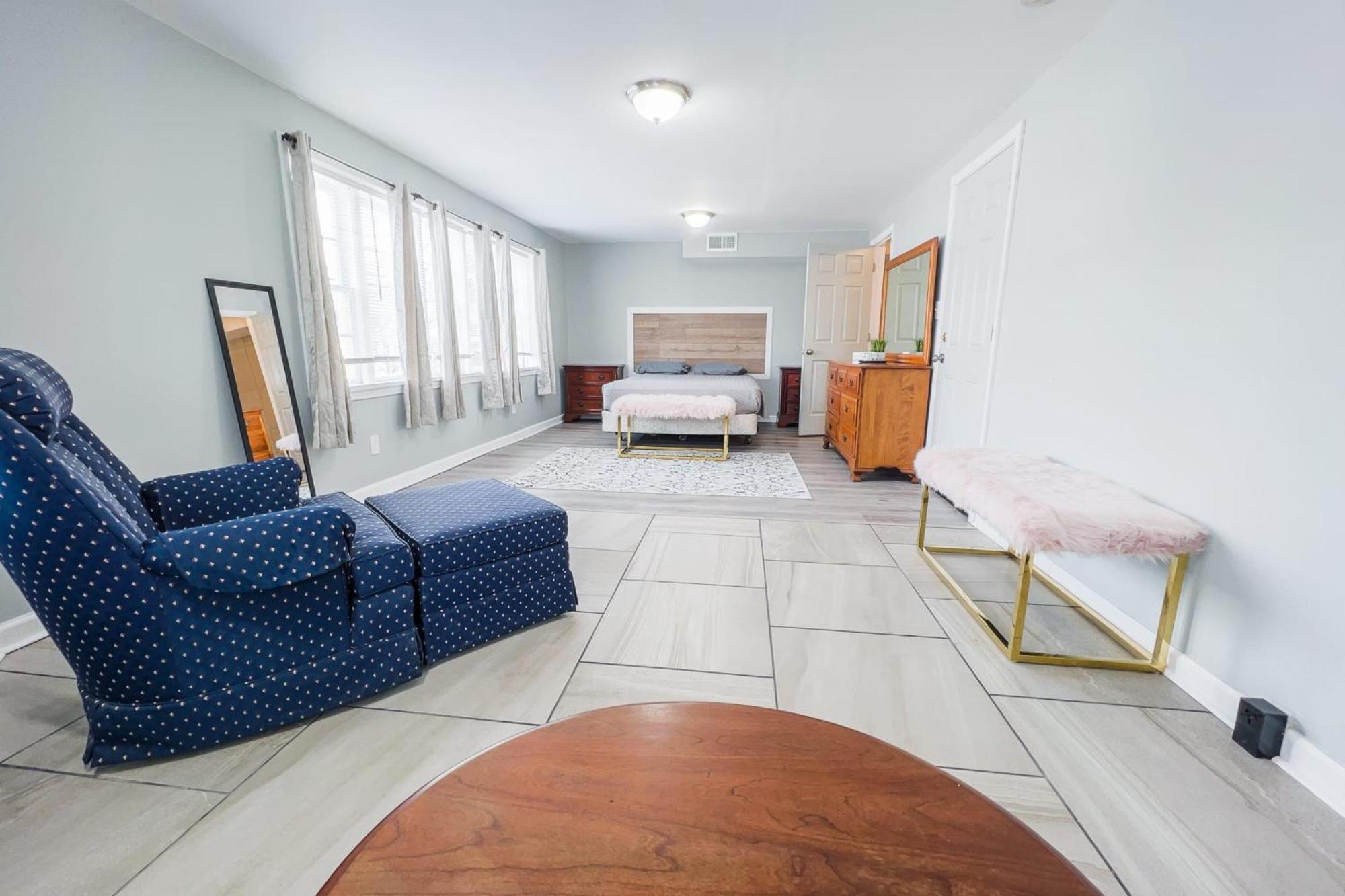 Large 6Br, 6 Bath In The City Of Niagara Falls Exterior photo