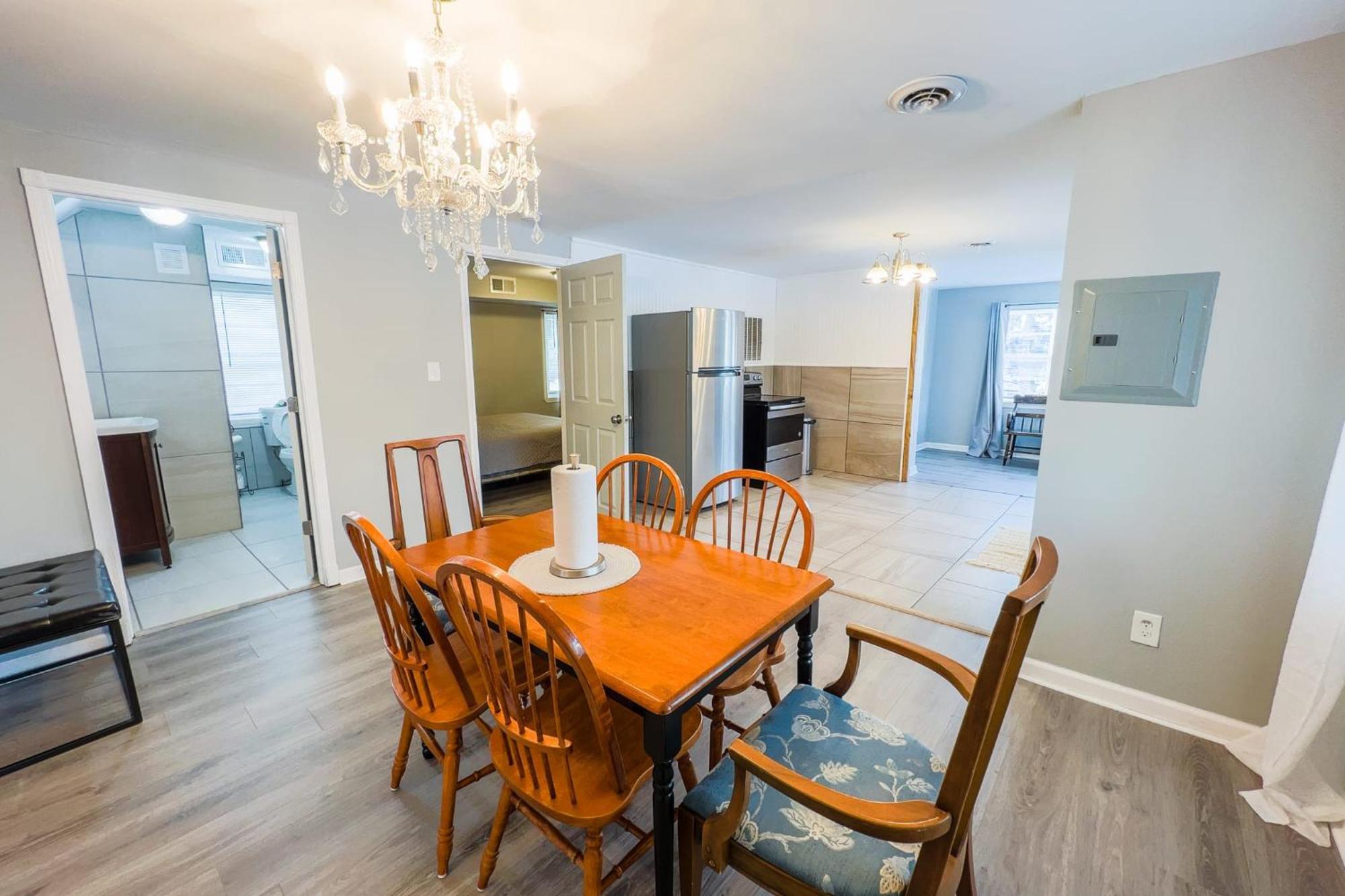 Large 6Br, 6 Bath In The City Of Niagara Falls Exterior photo